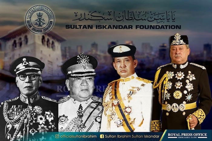  Johor  palace says its Rulers have never taken from the 