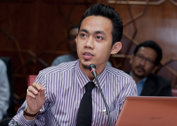DAP activist Jufazli arrested – Malaysia Today