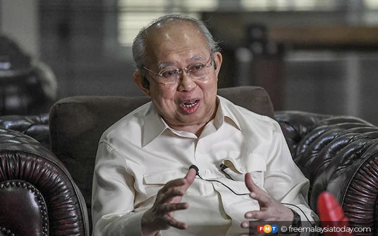 Letting backstabbers return will destroy Umno, says Ku Li - Vimarsana News