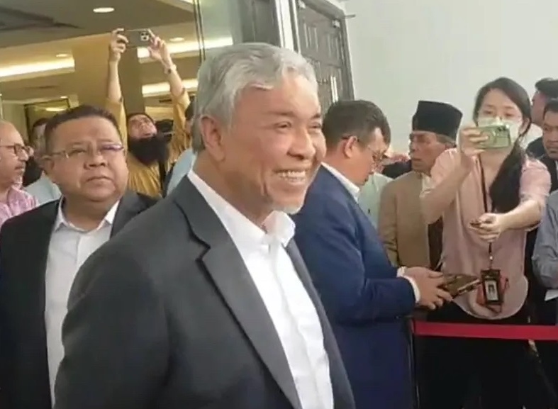 Zahid's DNAA is just a symptom of a bigger issue – Malaysia Today - Vimarsana News