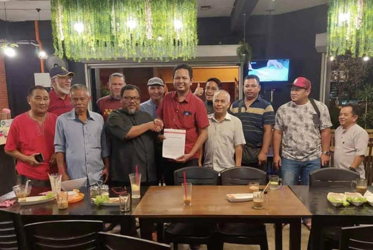 Two former Umno leaders join DAP - Vimarsana News