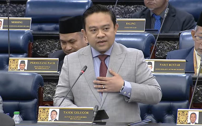 Chaos in Dewan Rakyat after Bersatu MP says pressured to support PM - Vimarsana News